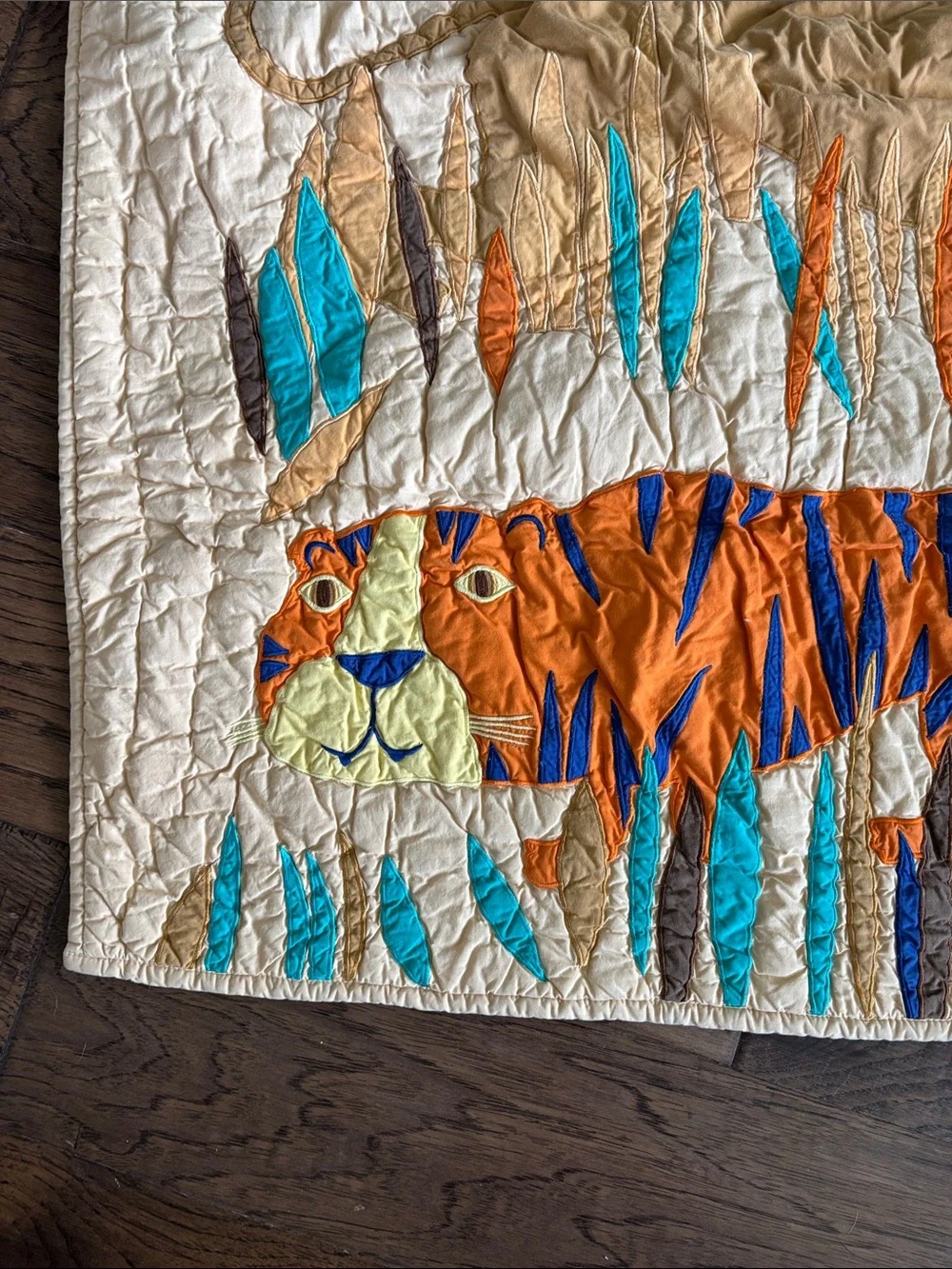 Safari Animal Quilt - Lion, Tiger & Monkey Motif - Cream Background (35.5 x 46)